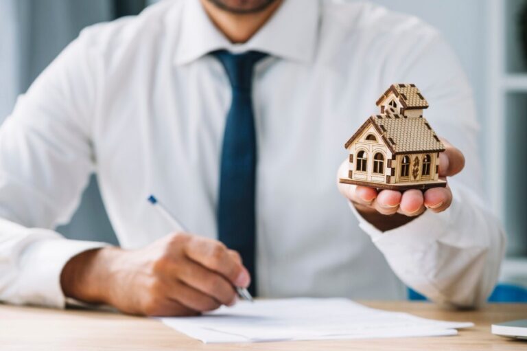 Estate-Agents